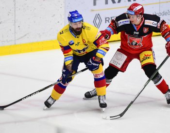 Hradec díky probuzeným střelcům vrátil porážku Budějovicím