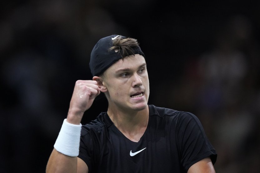 Zverev a Rune zaplnili poslední místa pro Turnaj mistrů
