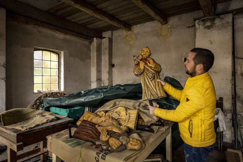 První vesnický orloj v ČR se po 15 letech přestěhoval do Žibřidic na Liberecku