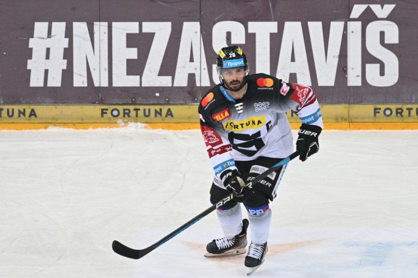 V nominaci hokejistů na turnaj Karjala nahradil zraněného Frka Řepík