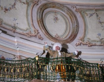 Kostýmované prohlídky na zámku Veltrusy připomněly natáčení Formanova Amadea