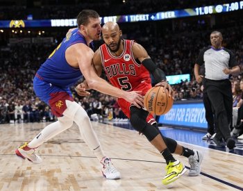 Jokič v NBA dovedl Denver k výhře v Brooklynu, opět vyhrál i Boston