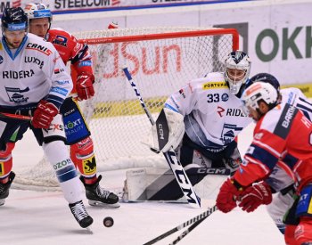 Pardubice vyhrály na ledě Vítkovic 2:0 a upevnily si vedení v extralize