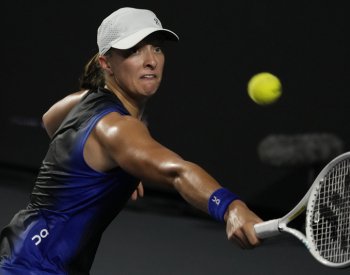 Šwiateková porazila jedničku Sabalenkovou a je na Turnaji mistryň ve finále