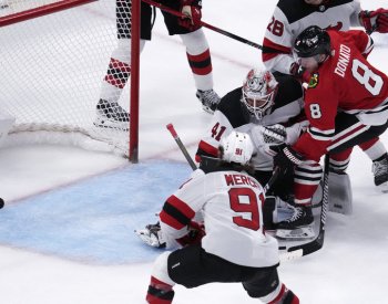 Vaněček 32 zákroky vychytal výhru New Jersey, Vegas poprvé v sezoně nebodovalo