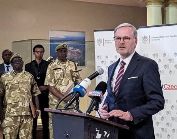 Premiér Fiala do Nigérie nepoletí, Abuja oznámila, že nemůže zajistit přijetí