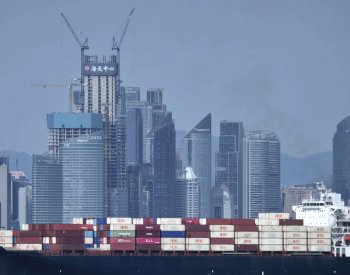 Dovoz do Číny v říjnu nečekaně vzrostl, zatímco vývoz výrazněji klesl