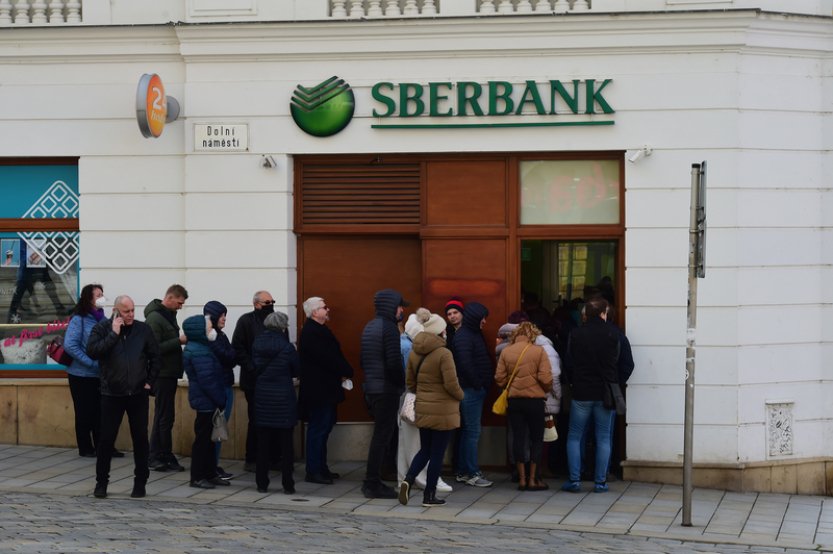 Správkyně Sberbank zažádala o schválení výplaty 57 miliard Kč 16.000 věřitelů