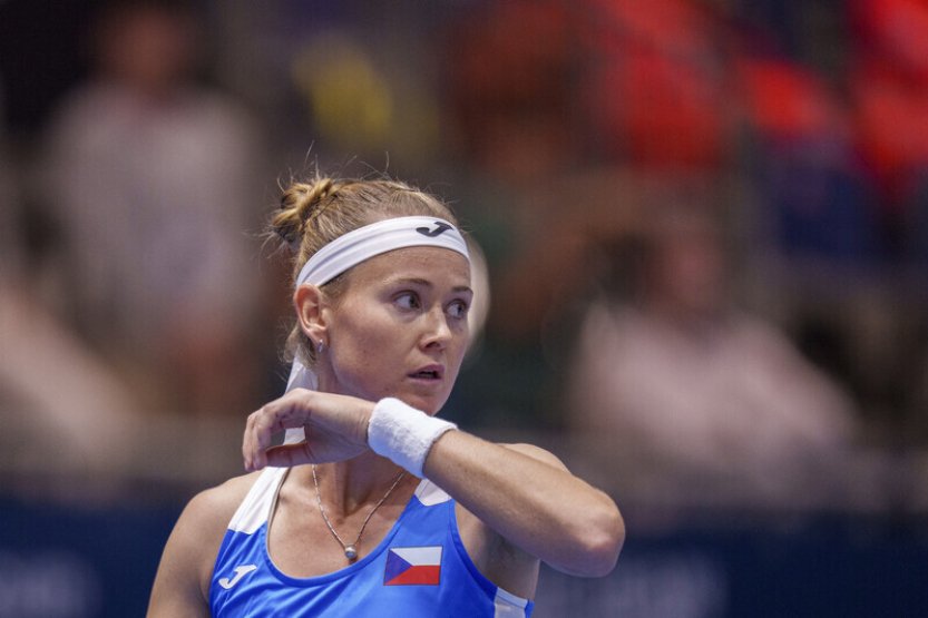 Tenistka Bouzková si užila proti Švýcarkám roli jedničky i nečekaný závěr sezony