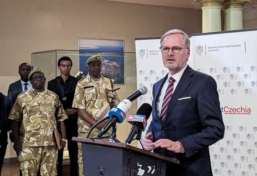 Fiala odlétá z Keni rovnou do Ghany poté, co byla zrušena návštěva Nigérie