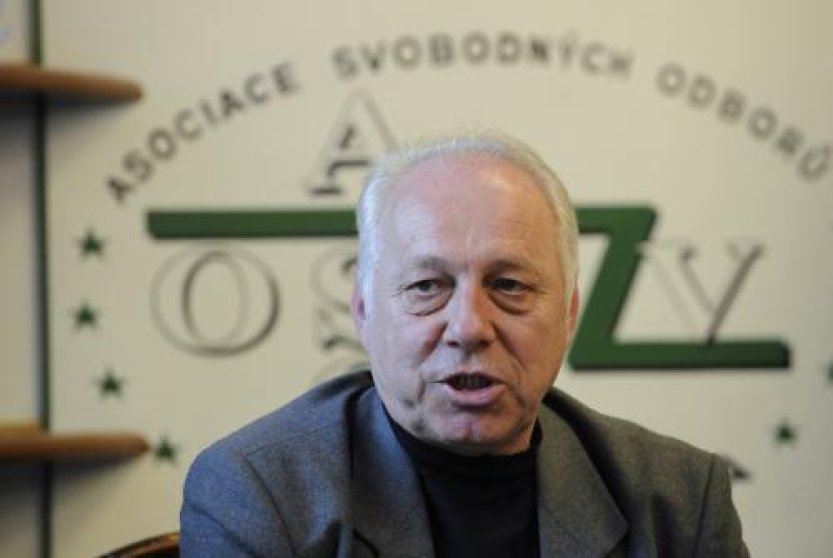 Odbory Kovo a ASO se připojí k výstražné hodinové stávce proti vládě