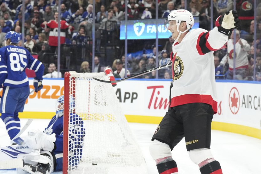 Kubalík nasměroval v NHL Ottawu dvěma góly k výhře v Torontu