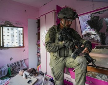 Izrael podle Bílého domu souhlasil se čtyřhodinovými pauzami v bojích každý den