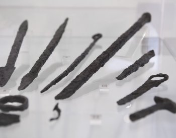 Slovácké muzeum otevřelo výstavu artefaktů nalezených za pomoci detektorů kovů