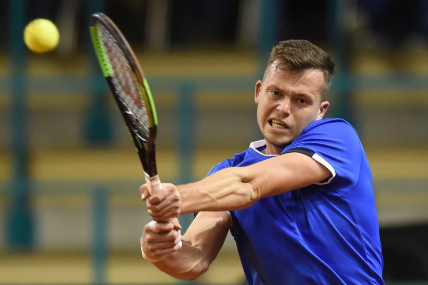 Tenista Pavlásek si v Sofii ve čtyřhře o první titul nezahraje
