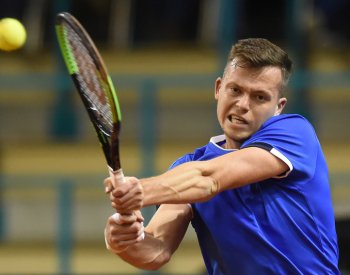 Tenista Pavlásek si v Sofii ve čtyřhře o první titul nezahraje