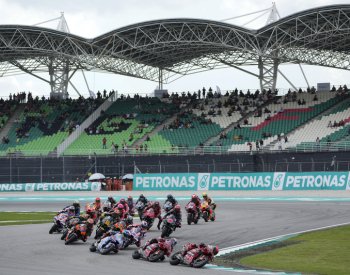 Salač po pádu v kvalifikaci odstartuje v Malajsii znovu z šesté řady