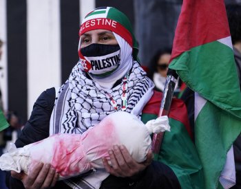 V Londýně se koná pochod na podporu Palestinců, vyvolává kontroverzi a obavy