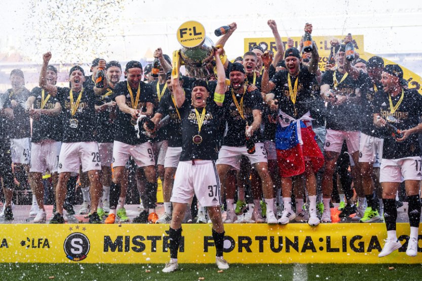 Fotbalová Sparta měla v mistrovské sezoně ztrátu 254,6 milionu korun