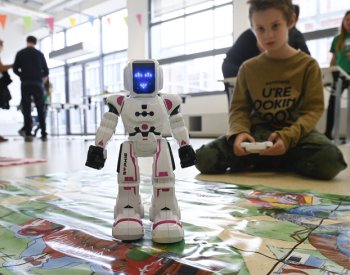 Děti i dospělí se ve Zlíně mohli seznámit s robotickými hračkami