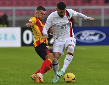 Juventus porazil Cagliari 2:1 a vede tabulku, AC Milán remizoval v Lecce 2:2
