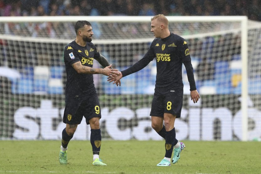 Fotbalisté Empoli překvapivě zvítězili v Neapoli a opustili sestupové příčky