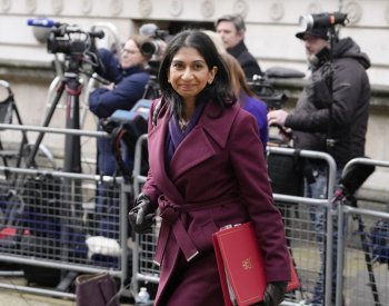 Suella Bravermanová končí na postu britské ministryně vnitra
