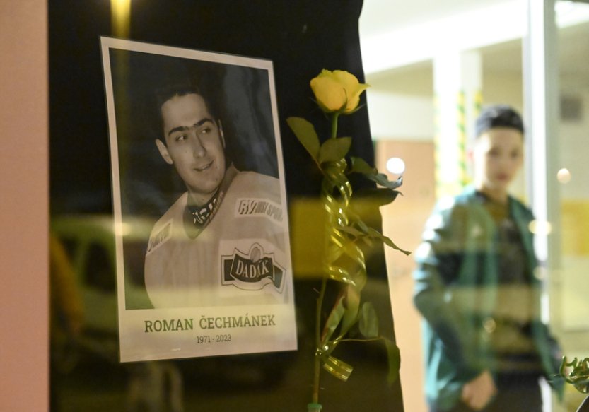 Ve Vsetíně chystají na středu rozloučení se zesnulým brankářem Čechmánkem