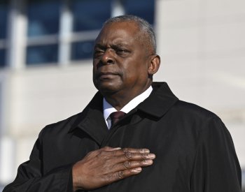 Státy OSN se obávají, že Čína a Rusko pomáhají KLDR obcházet sankce, řekl Austin