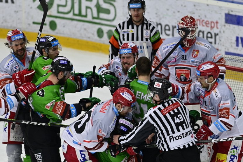 Krále čeká premiéra na mladoboleslavské střídačce, Bruslaři vyzvou Hradec