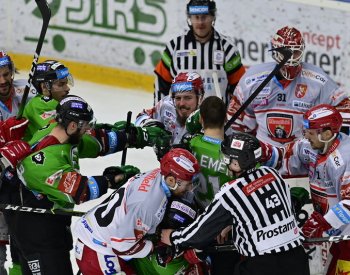 Krále čeká premiéra na mladoboleslavské střídačce, Bruslaři vyzvou Hradec