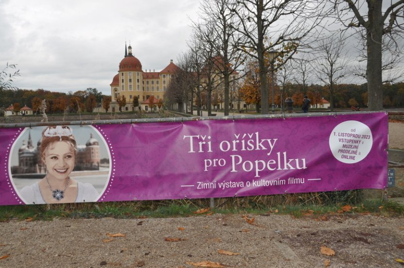 Na saském zámku Moritzburg vrcholí přípravy zimní výstavy o Popelce