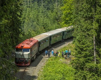 Historická Zubačka v jízdních řádech zůstane, i když ji Správa železnic zakázala