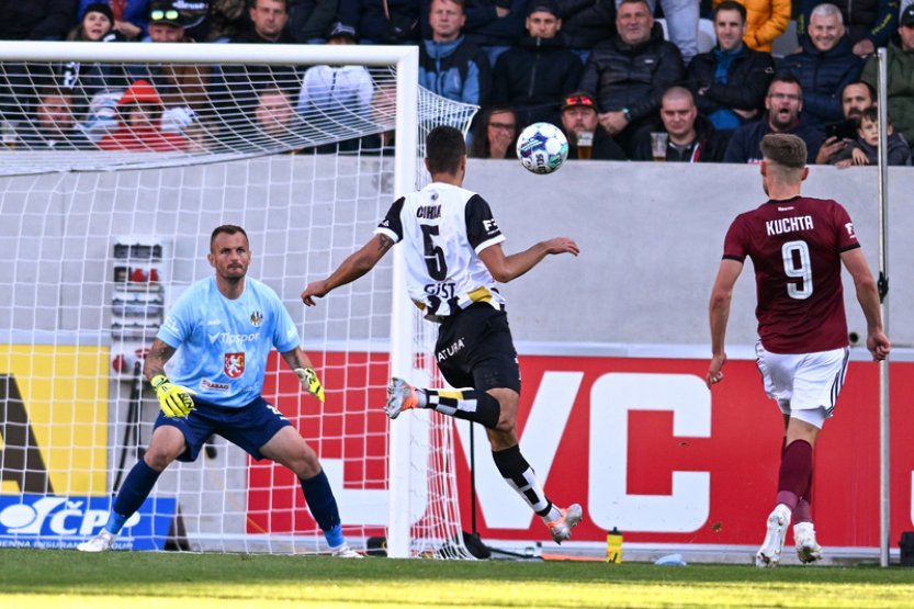 Kuchta se se střeleckým půstem pere, věří, že by ho mohl prolomit v Polsku