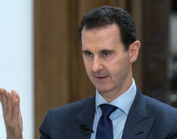 Francouzská justice vydala zatykač na prezidenta Asada za chemický útok