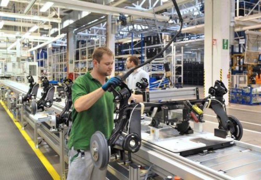 Výroba aut za deset měsíců stoupla o 16,2 procenta na 1,16 milionu vozů