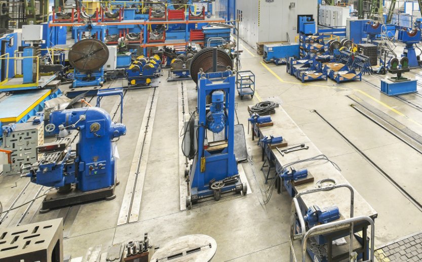 Průmyslová výroba v EU v září klesla o 0,9 %, v Česku o 1,8 %