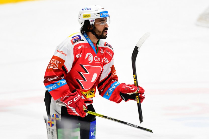 Policie propustila na kauci muže podezřelého ze zabití hokejisty Johnsona