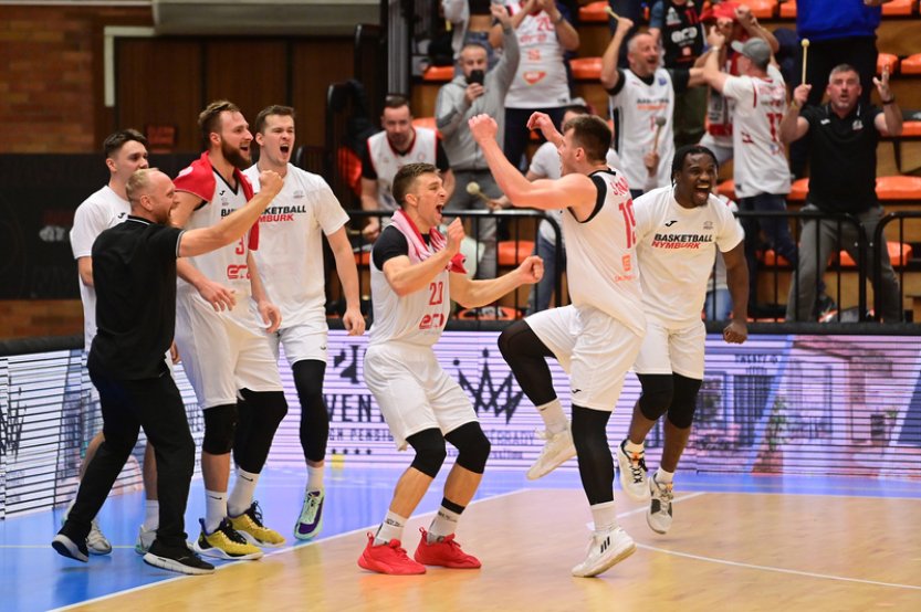 Nymburk vyhrál na hřišti Mornar Baru 97:76 a skončí ve skupině nejhůř druhý