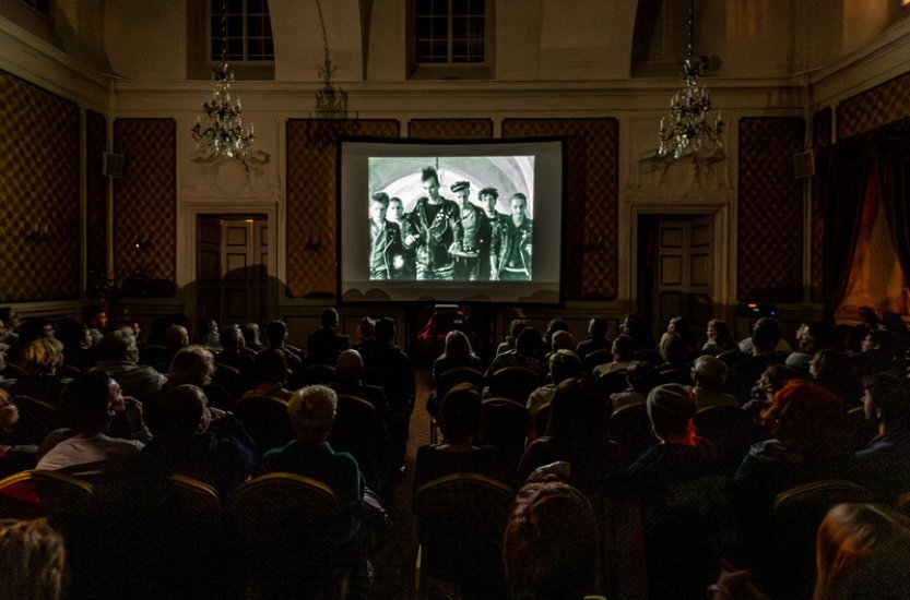 Snímek 1989: Chceme dýchat si v Teplicích, kde se odehrává, vysloužil potlesk