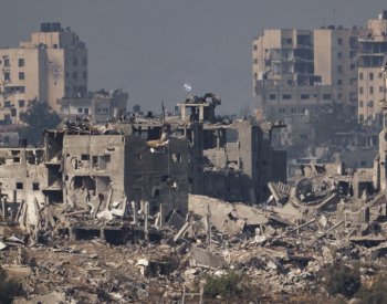 V Pásmu Gazy dál nefungují komunikační služby, Izrael vpustí cisterny s palivem