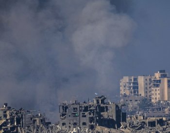 Při izraelském úderu na školu zemřelo 50 lidí, tvrdí Palestinci