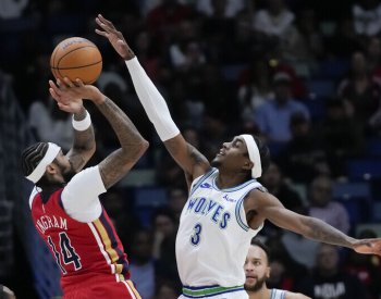 Minnesota těsně vyhrála a je v NBA první na západě