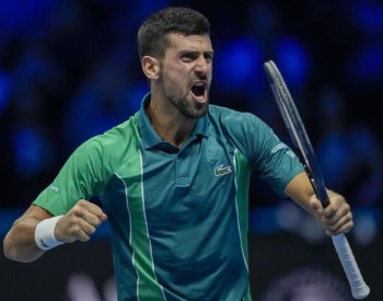 Djokovič porazil Sinnera a slaví rekordní sedmý titul z Turnaje mistrů