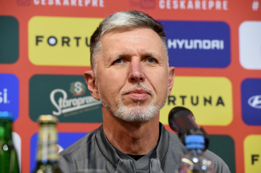 Hráči se omluvili, ale to je málo, musejí nést následky, řekl o vyřazení Šilhavý