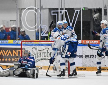 Kos si ve vyprodané hale užil první ligový gól i atmosféru