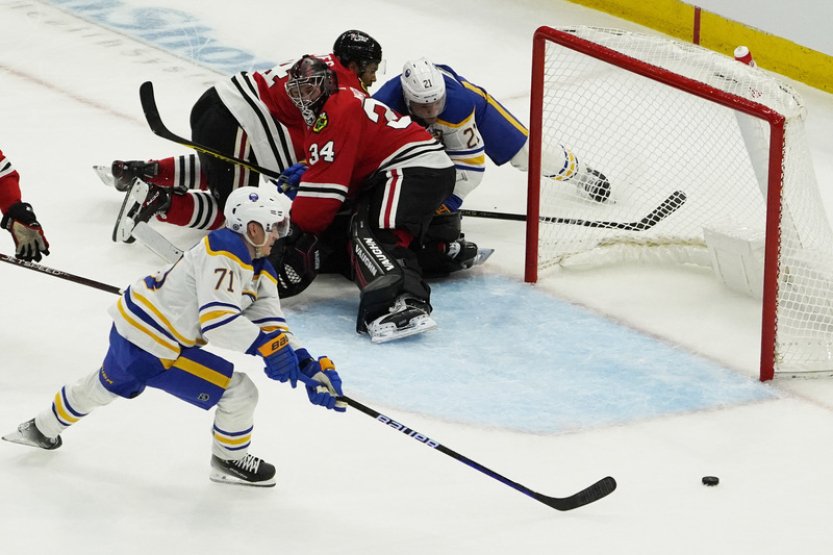 Zohorna asistoval u vítězného gólu Pittsburghu, Mrázek si připsal prohru