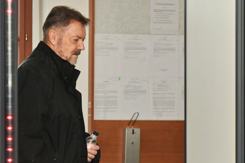 Berbrova obhajoba označila dohody o vině a trestu za nezákonné kvůli chybám