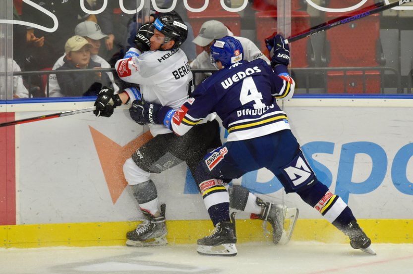 Hokejisté Karlových Varů chtějí poprvé v listopadu naplno bodovat