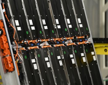 Slovensko podepsalo s firmou GIB memorandum o výstavbě továrny na baterie